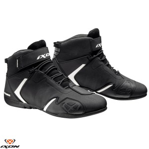 Ghete moto Roadster barbati All Season Ixon model Gambler WP MS culoare: negru/alb (100% waterproof) Ghete moto Roadster barbati All Season Ixon model Gambler WP MS culoare: negru/alb (100% waterproof)