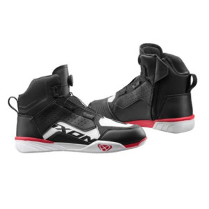 Ghete moto Urban/Roadster barbati All Season Ixon model Vyper WP MS culoare: negru/alb/rosu (100% waterproof) Ghete moto Urban/Roadster barbati All Season Ixon model Vyper WP MS culoare: negru/alb/rosu (100% waterproof)